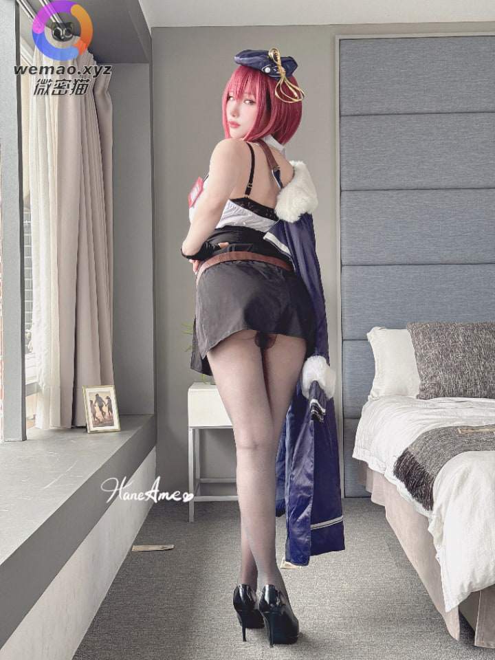 HaneAme雨波 Hololive 船長OL erohere30.jpg